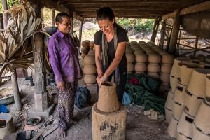 grasshopper-adventures-cambodia-pottery